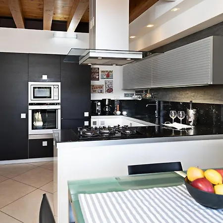 Villa - Regarda Travel Lazise